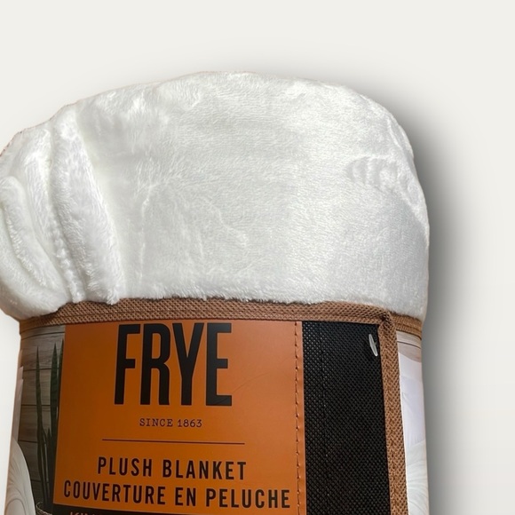 Frye - Plush Blanket - Picture 4 of 5